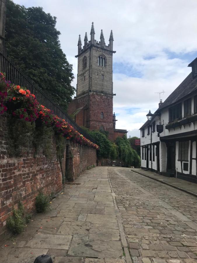 "Wesley House" Historic Home In Town Centre With Parking Shrewsbury Eksteriør bilde