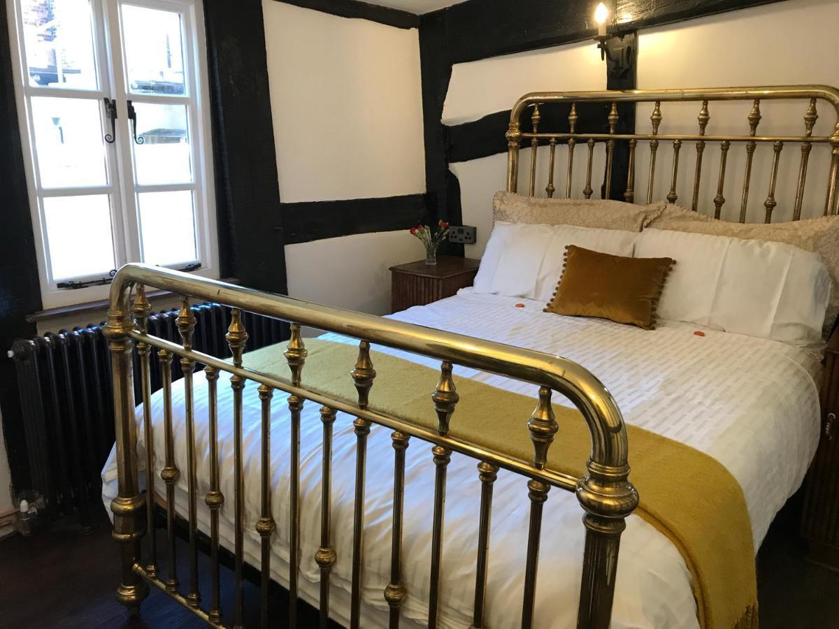 "Wesley House" Historic Home In Town Centre With Parking Shrewsbury Eksteriør bilde